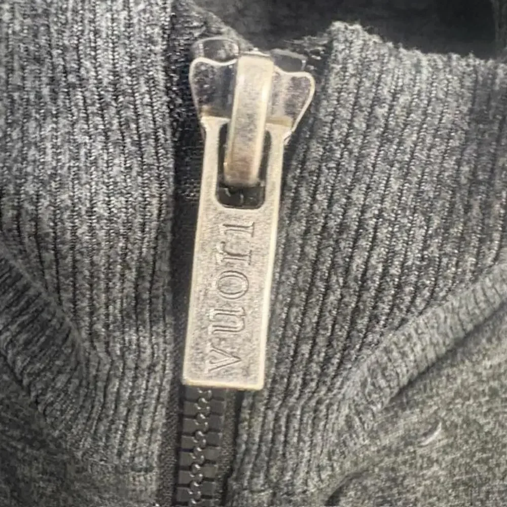 Vuori Track Jacket Mens Large Gray Full Zip Knit Lightweight Sport Athletic